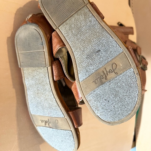 Joyfolie Gladiators size 9 EUC - Picture 6 of 8